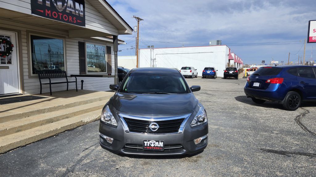 2014 Nissan Altima Image 2