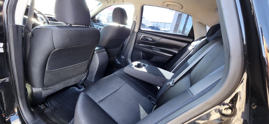 2017 Nissan Altima Image 7
