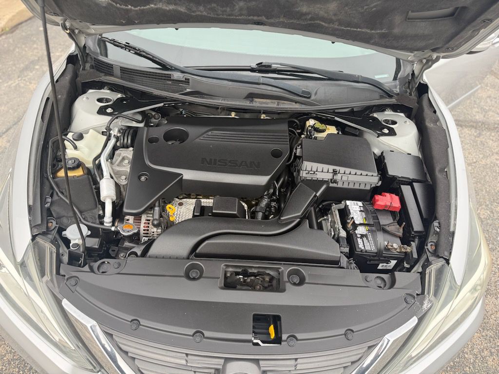2016 Nissan Altima Image 3