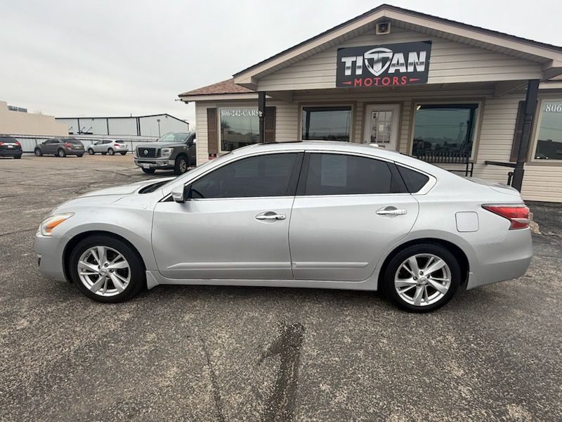 2015 Nissan Altima Image 2