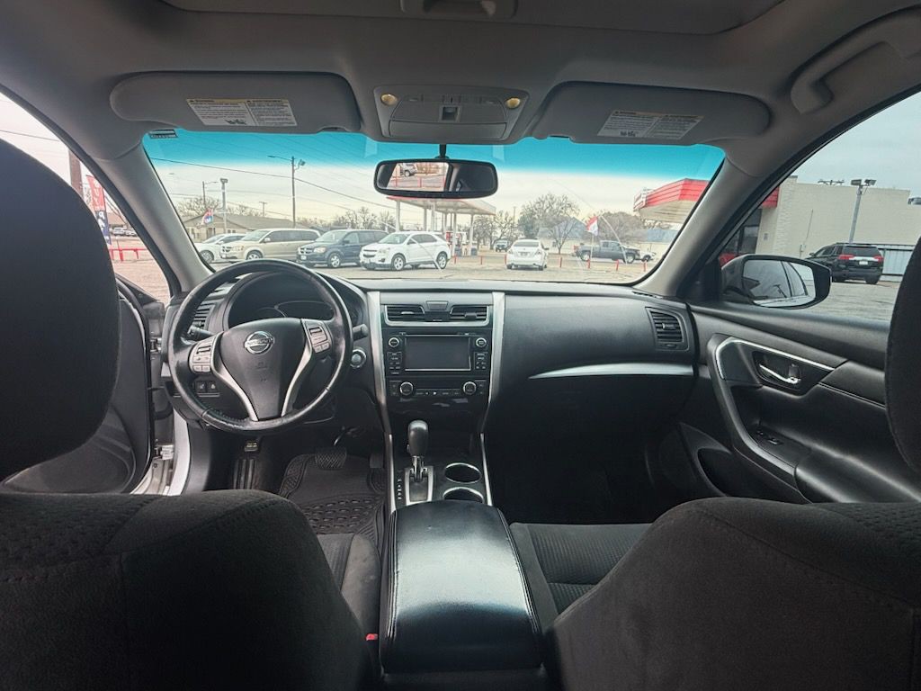2015 Nissan Altima Image 6