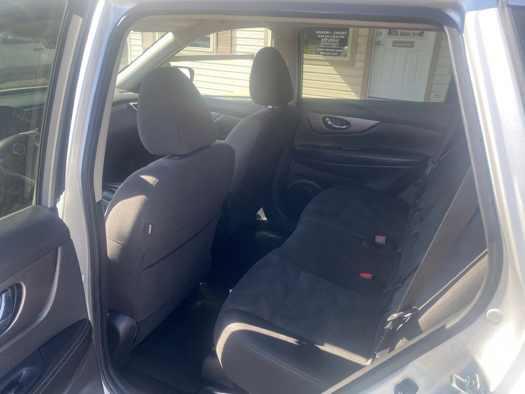 2016 Nissan Rogue Image 6