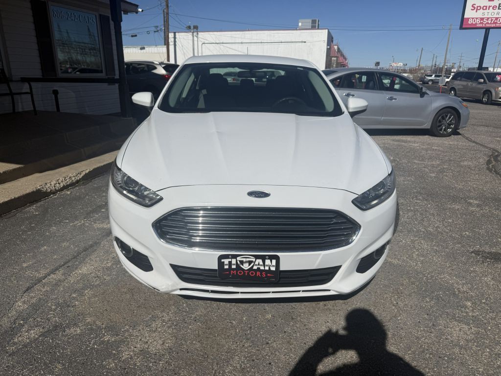 2016 Ford Fusion Image 4