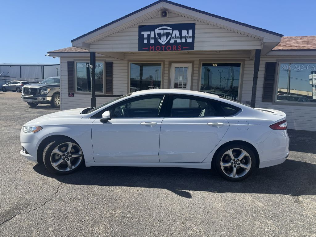2016 Ford Fusion Image 2