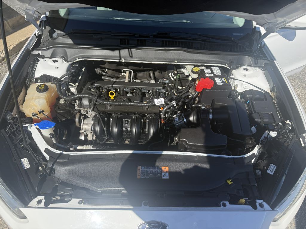 2016 Ford Fusion Image 5