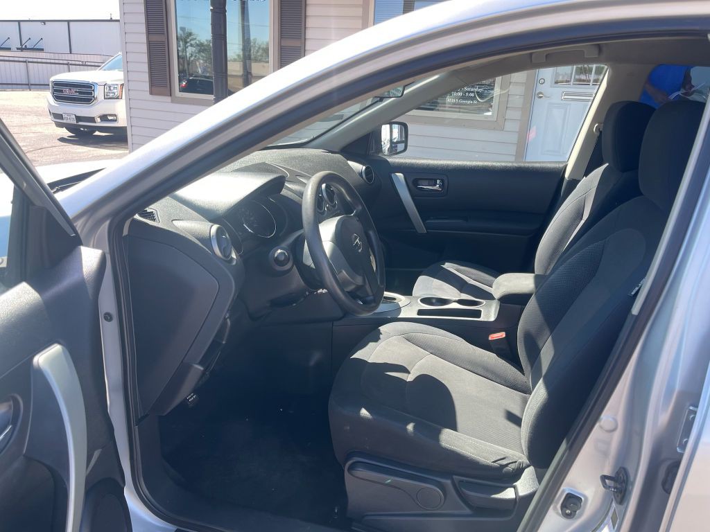 2011 Nissan Rogue Image 4