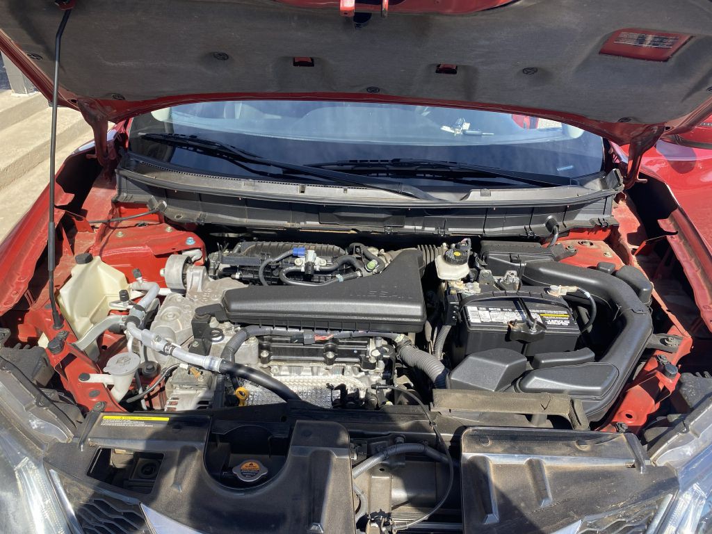 2016 Nissan Rogue Image 3