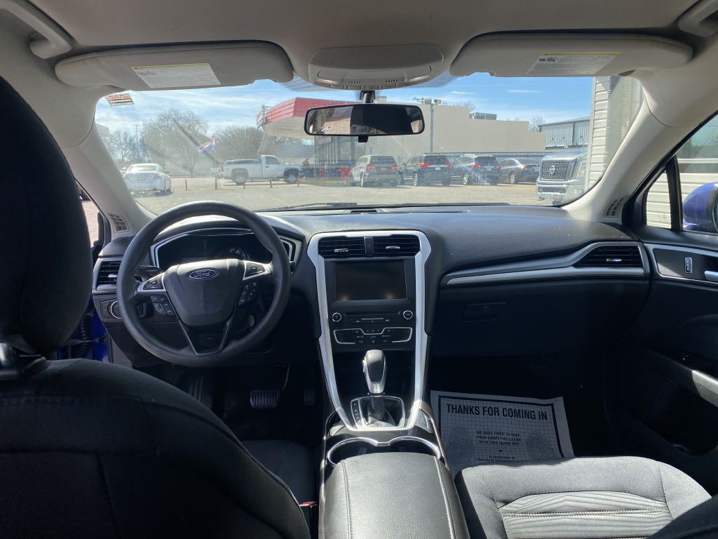 2016 Ford Fusion Image 6