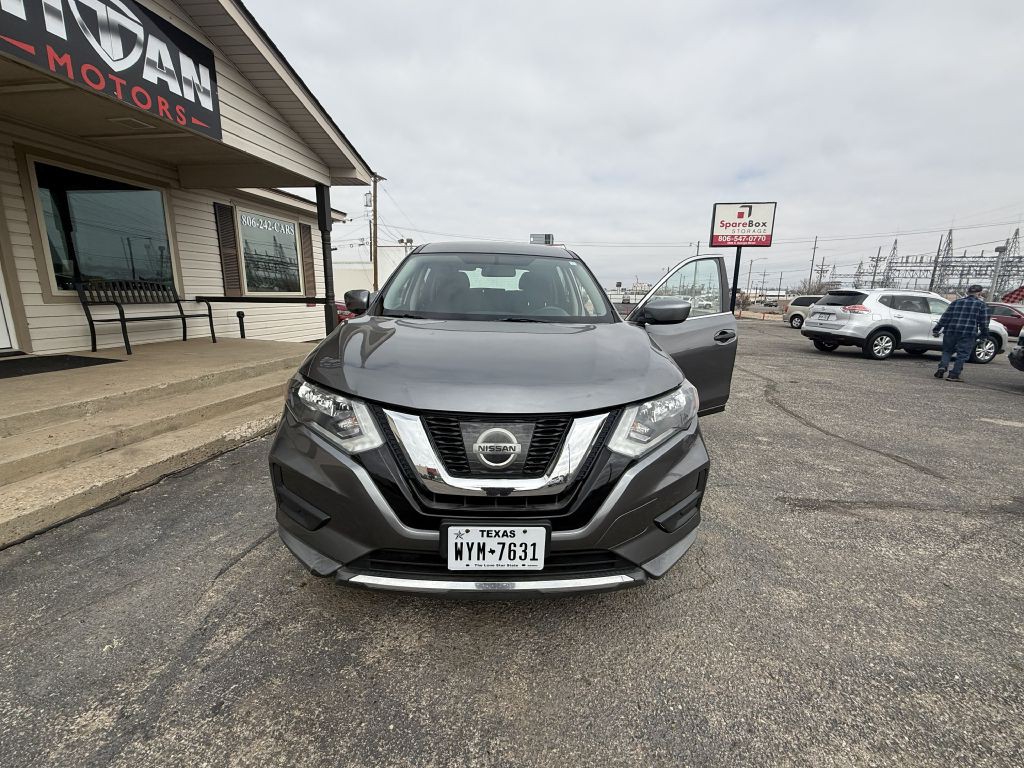 2017 Nissan Rogue Image 2