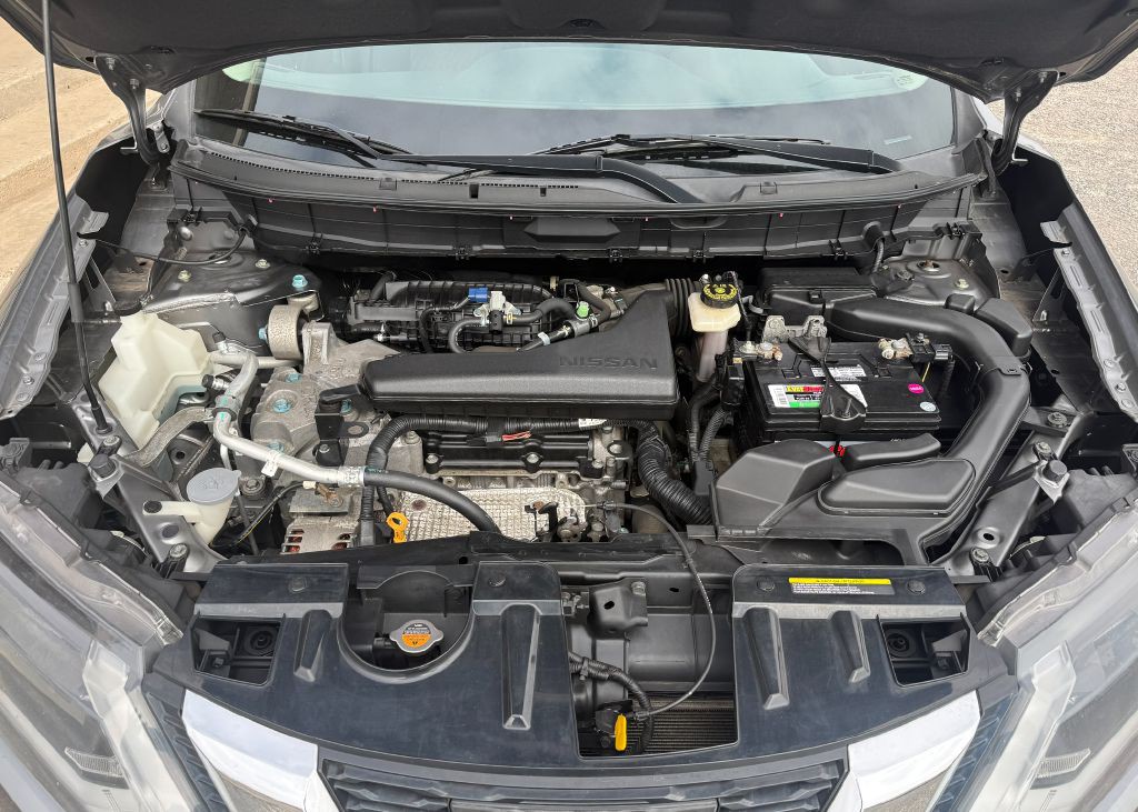 2017 Nissan Rogue Image 3