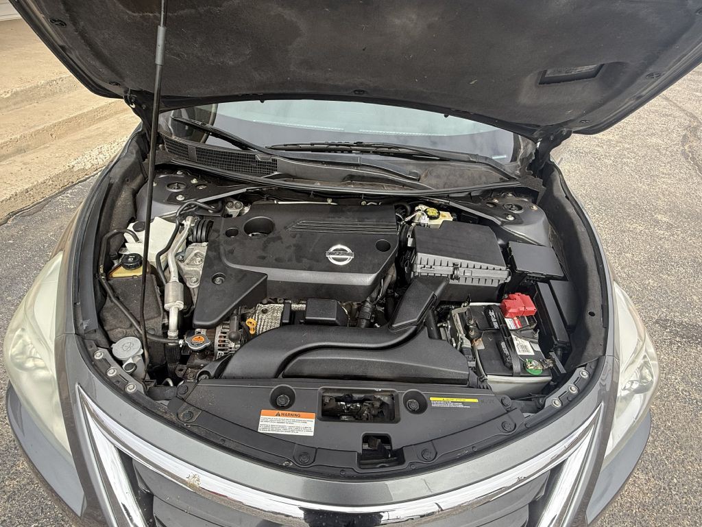 2015 Nissan Altima Image 3