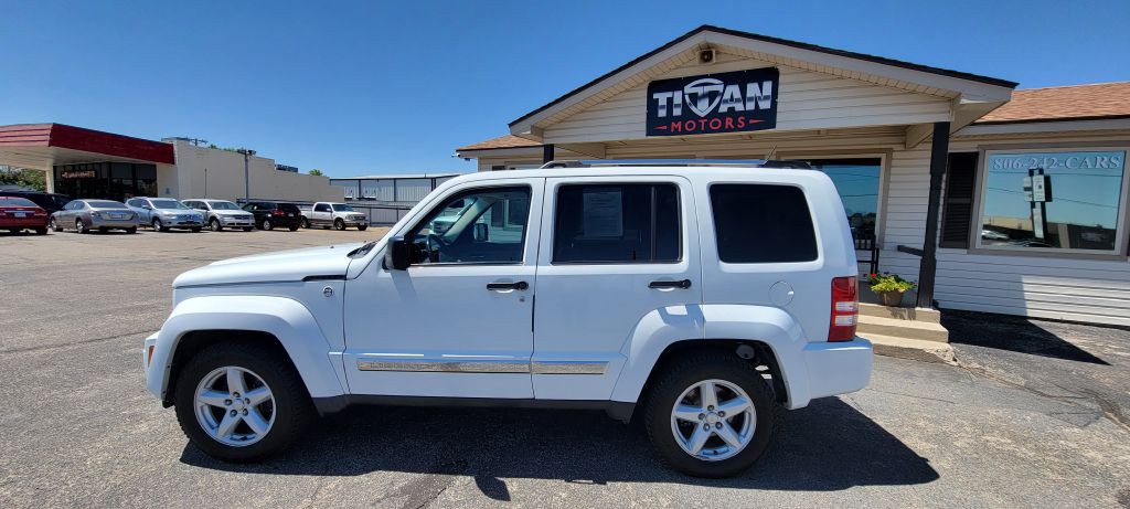 2012 Jeep Liberty Image 2