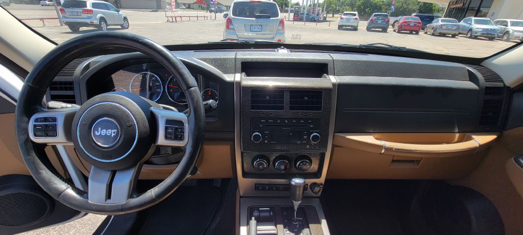 2012 Jeep Liberty Image 6