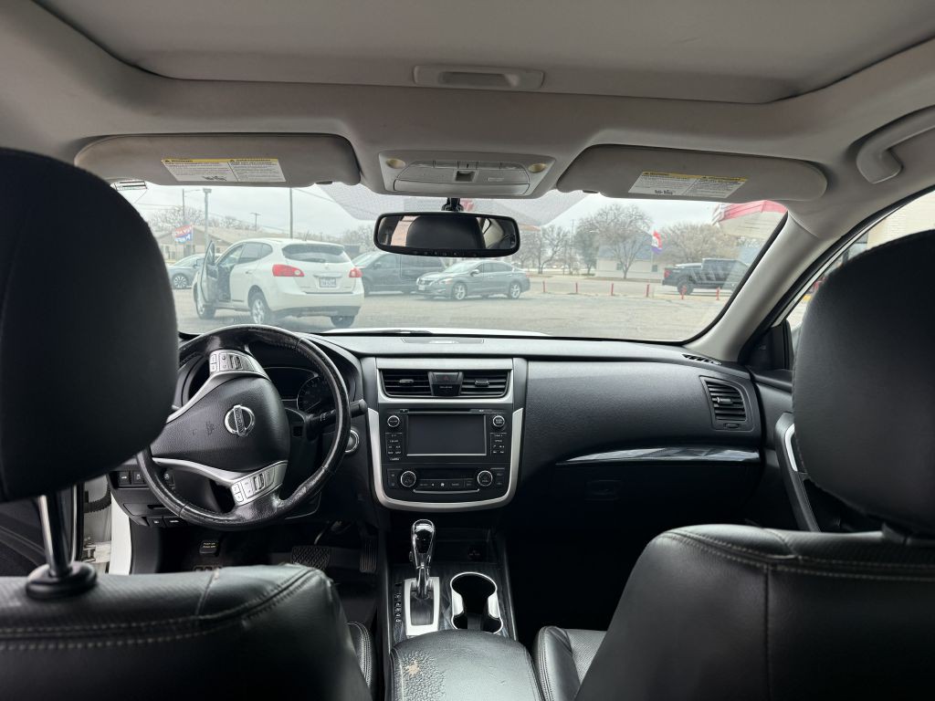 2016 Nissan Altima Image 5