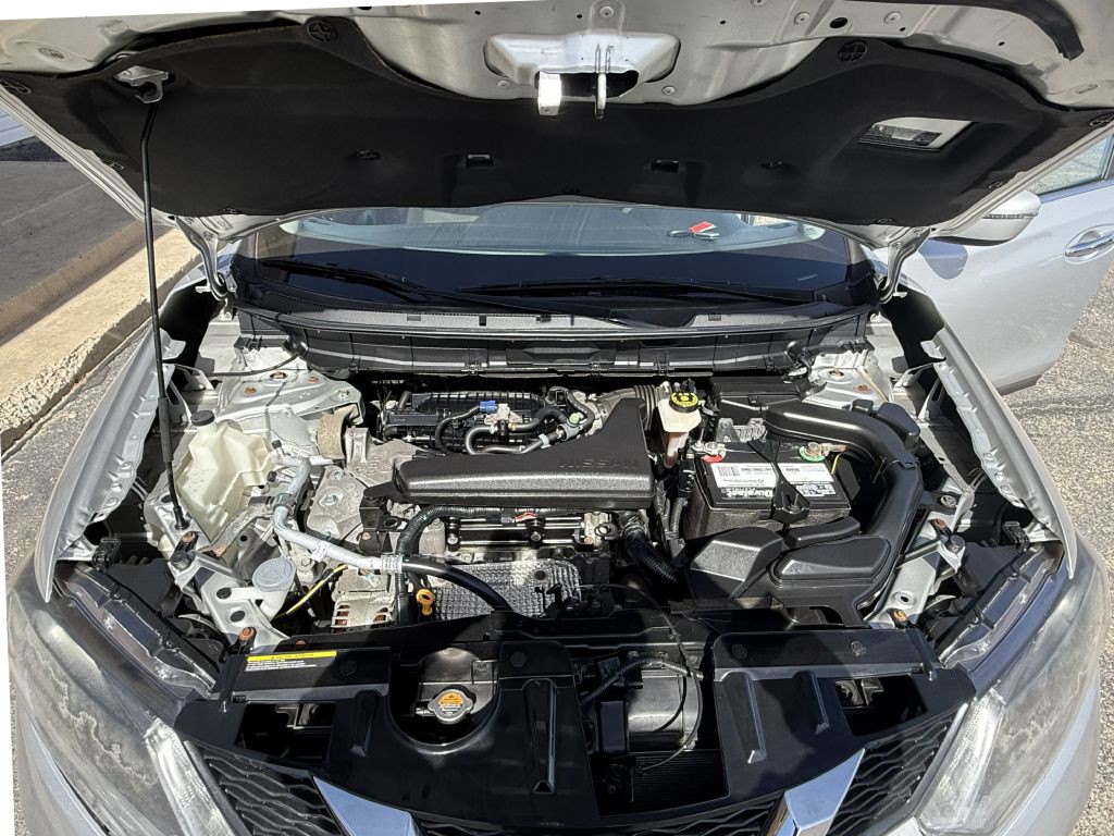 2016 Nissan Rogue Image 3