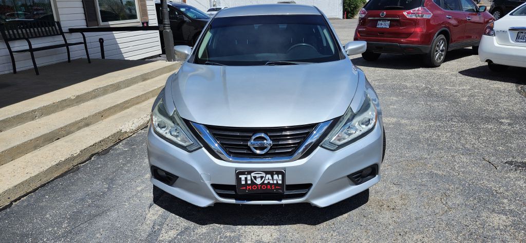 2017 Nissan Altima Image 3