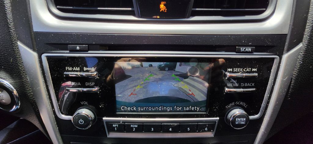 2017 Nissan Altima Image 5