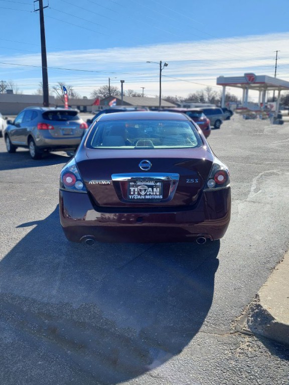 2012 Nissan Altima Image 8