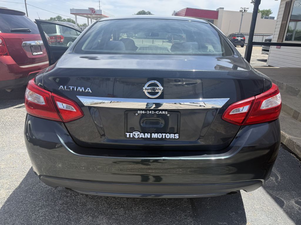 2016 Nissan Altima Image 7