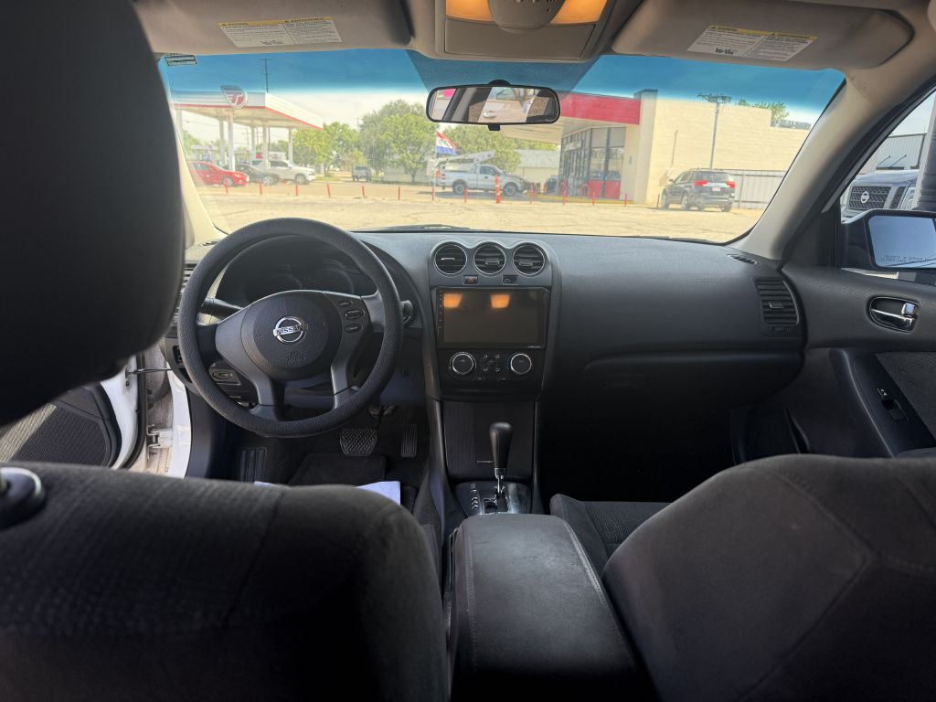 2012 Nissan Altima Image 4