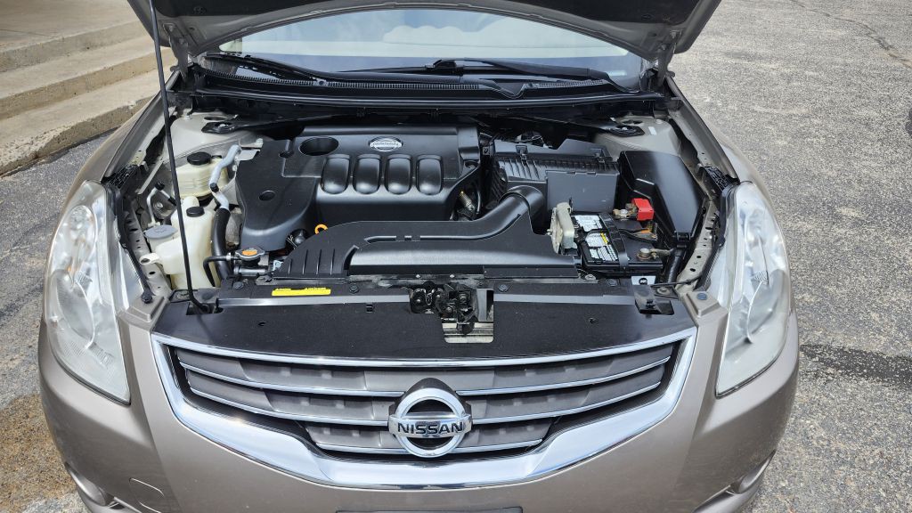 2012 Nissan Altima Image 3