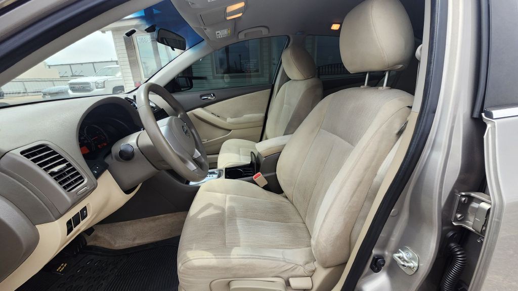 2012 Nissan Altima Image 5