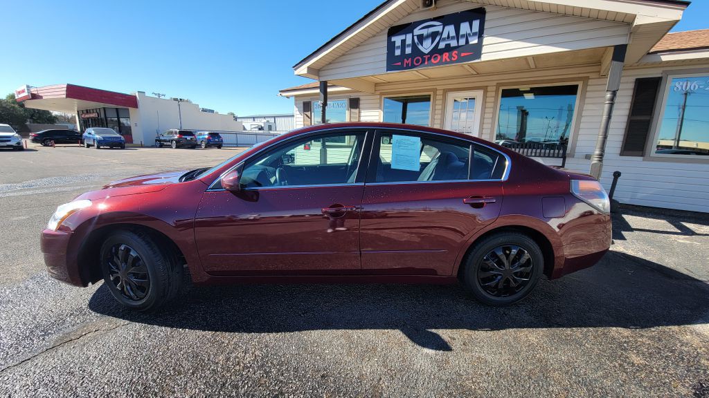 2010 Nissan Altima Image 1