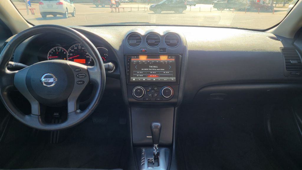 2010 Nissan Altima Image 3
