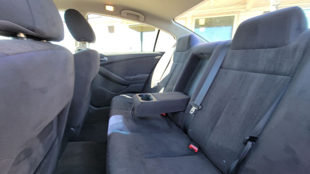 2010 Nissan Altima Image 5