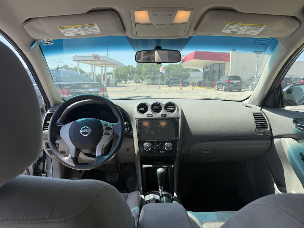 2011 Nissan Altima Image 5