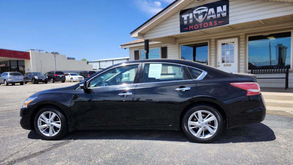 2013 Nissan Altima Image 2