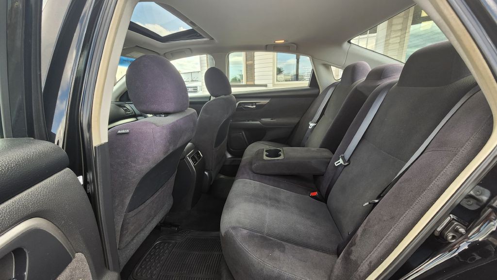 2013 Nissan Altima Image 8