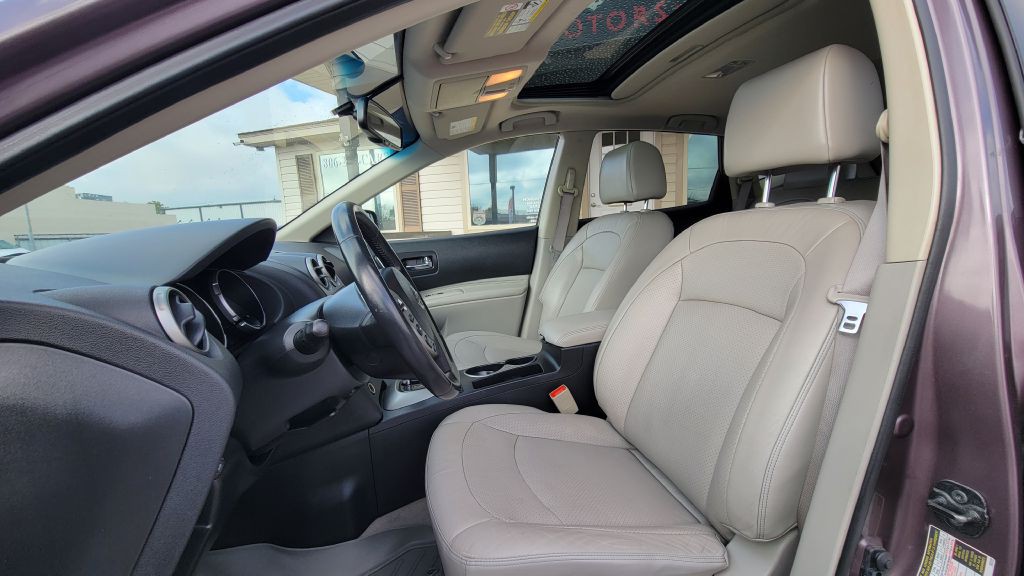 2010 Nissan Rogue Image 4