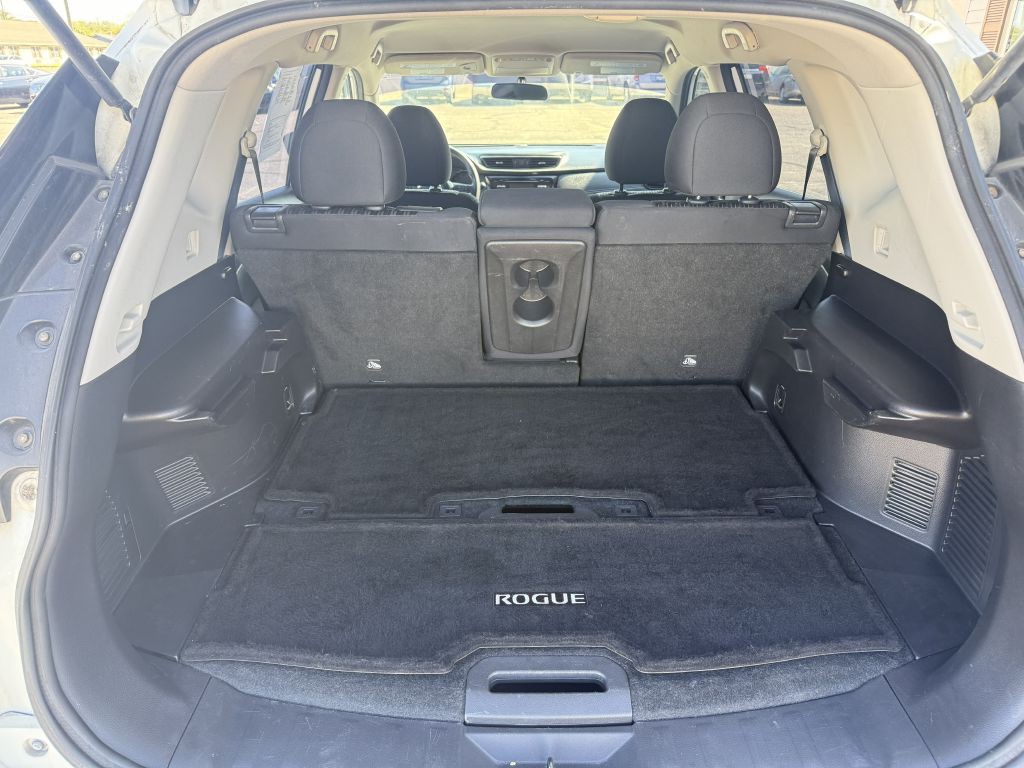 2017 Nissan Rogue Image 9