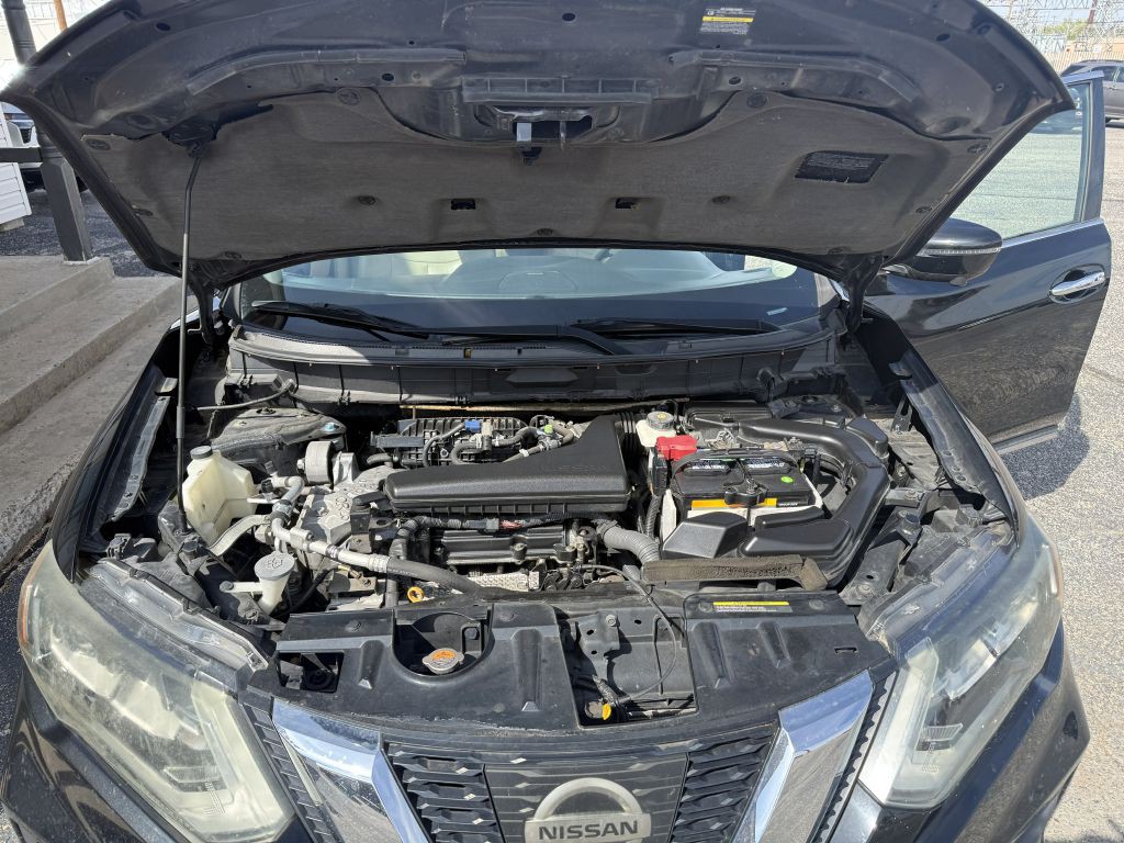2017 Nissan Rogue Image 3
