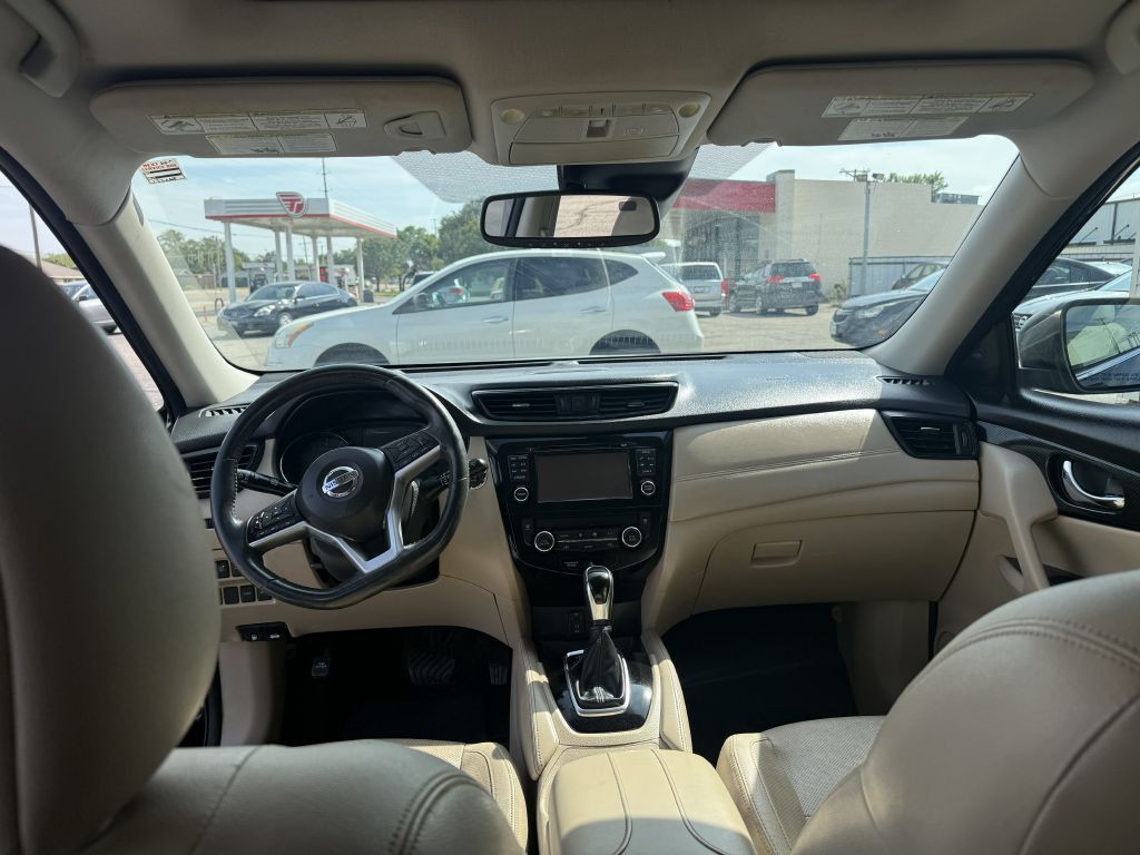 2017 Nissan Rogue Image 5