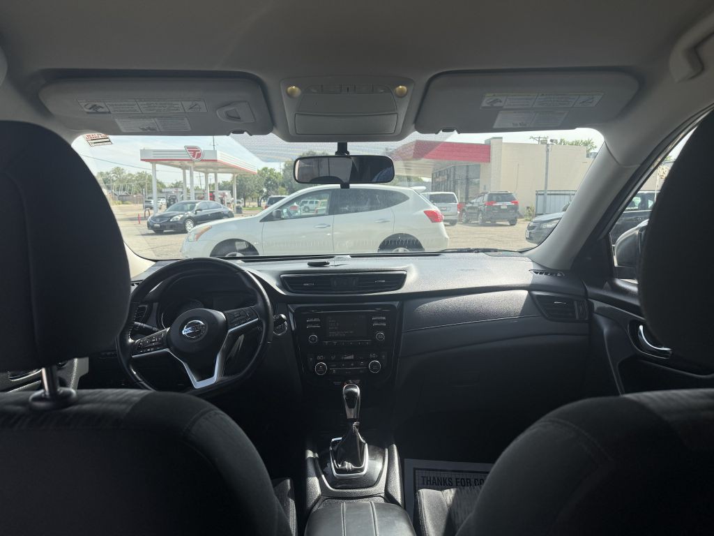 2017 Nissan Rogue Image 5
