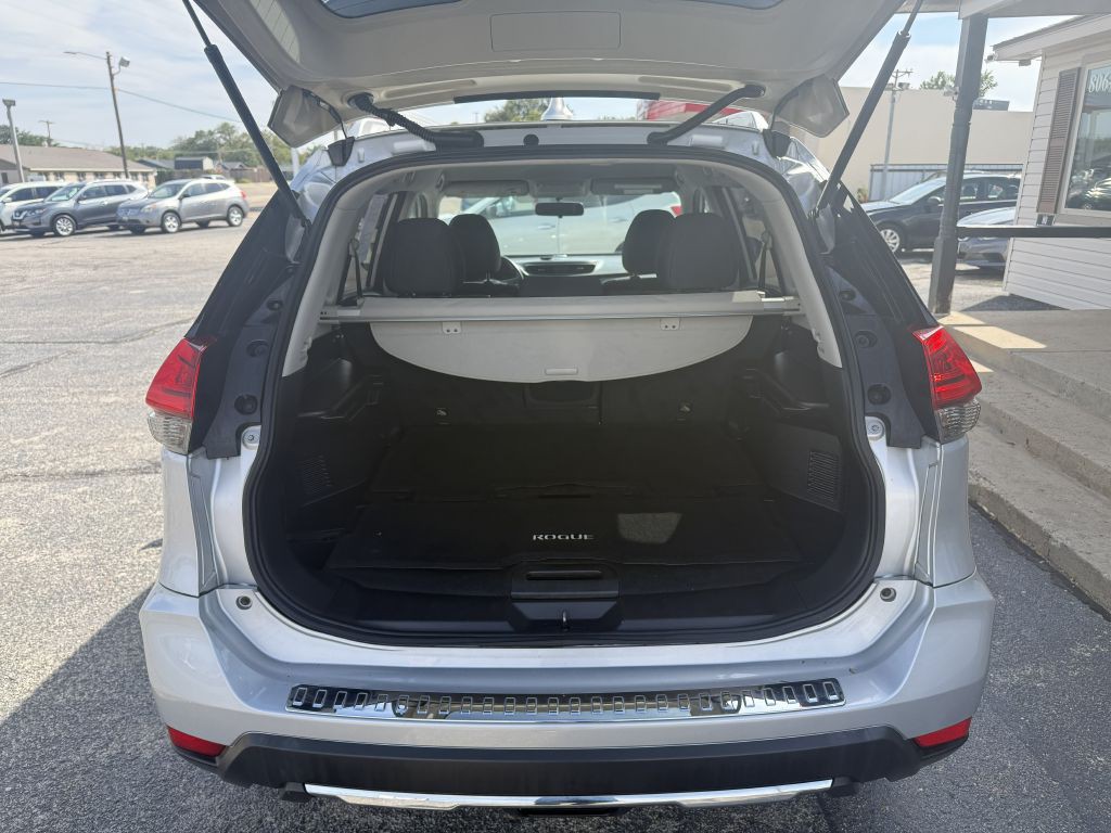 2017 Nissan Rogue Image 7