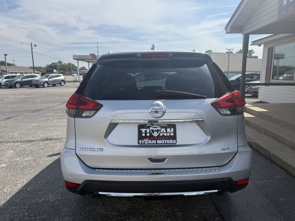 2017 Nissan Rogue Image 8