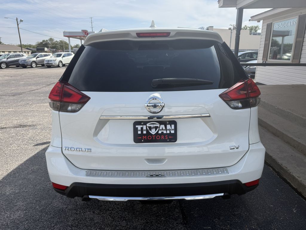 2017 Nissan Rogue Image 5