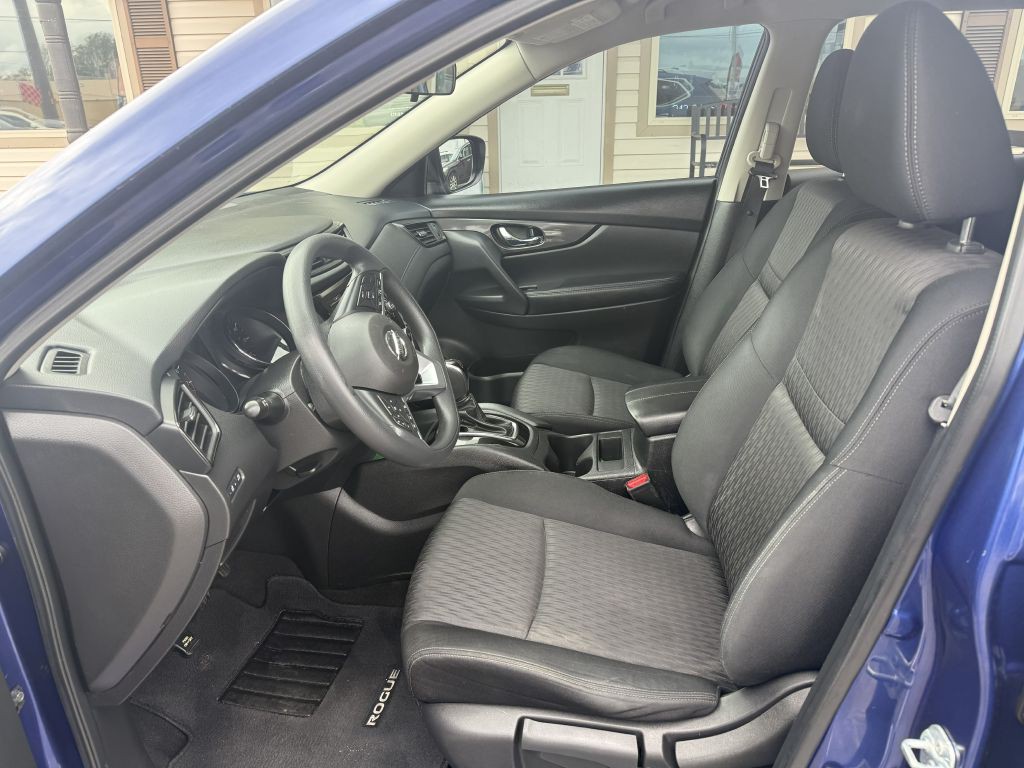 2017 Nissan Rogue Image 4