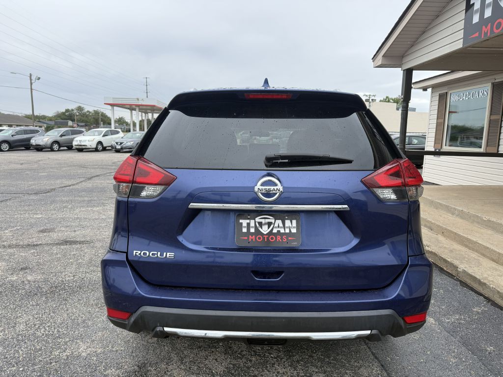 2017 Nissan Rogue Image 8
