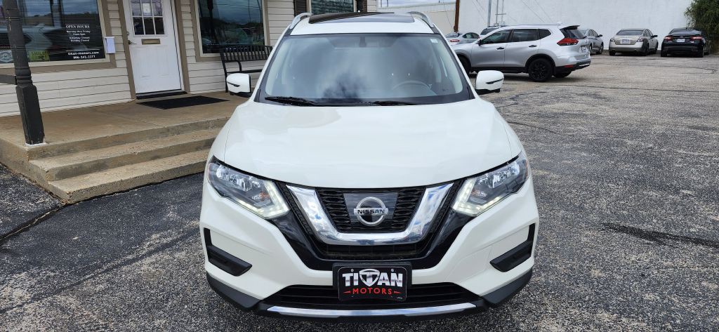 2017 Nissan Rogue Image 3