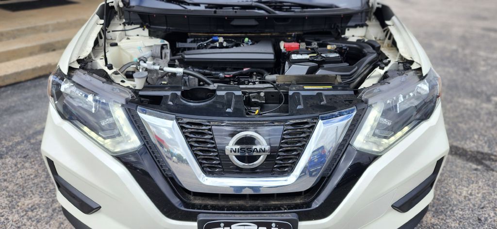 2017 Nissan Rogue Image 4