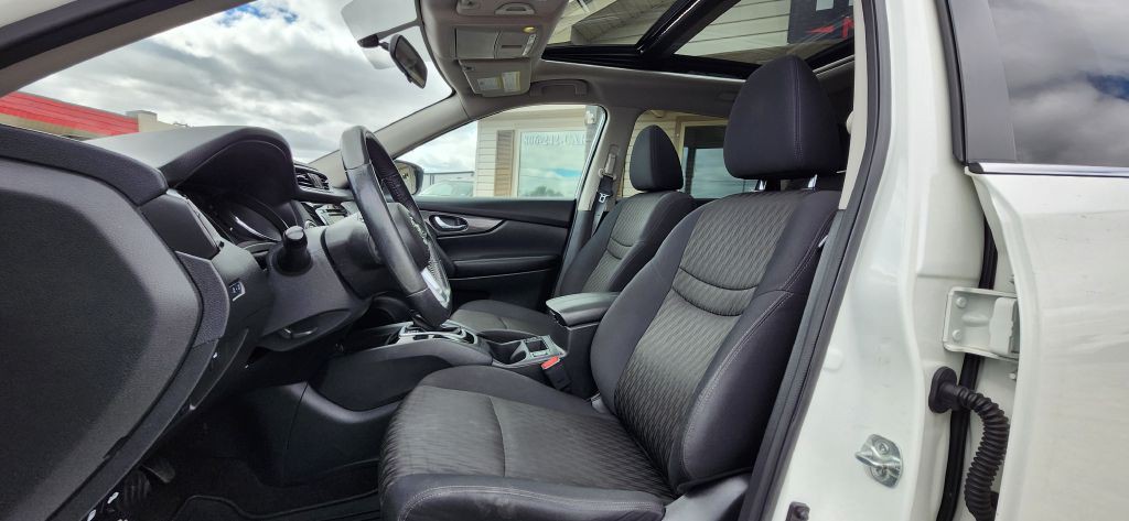 2017 Nissan Rogue Image 5
