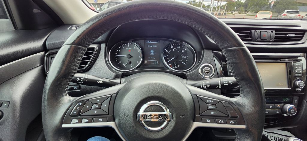 2017 Nissan Rogue Image 6