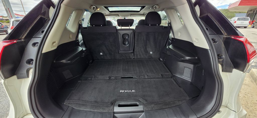 2017 Nissan Rogue Image 10