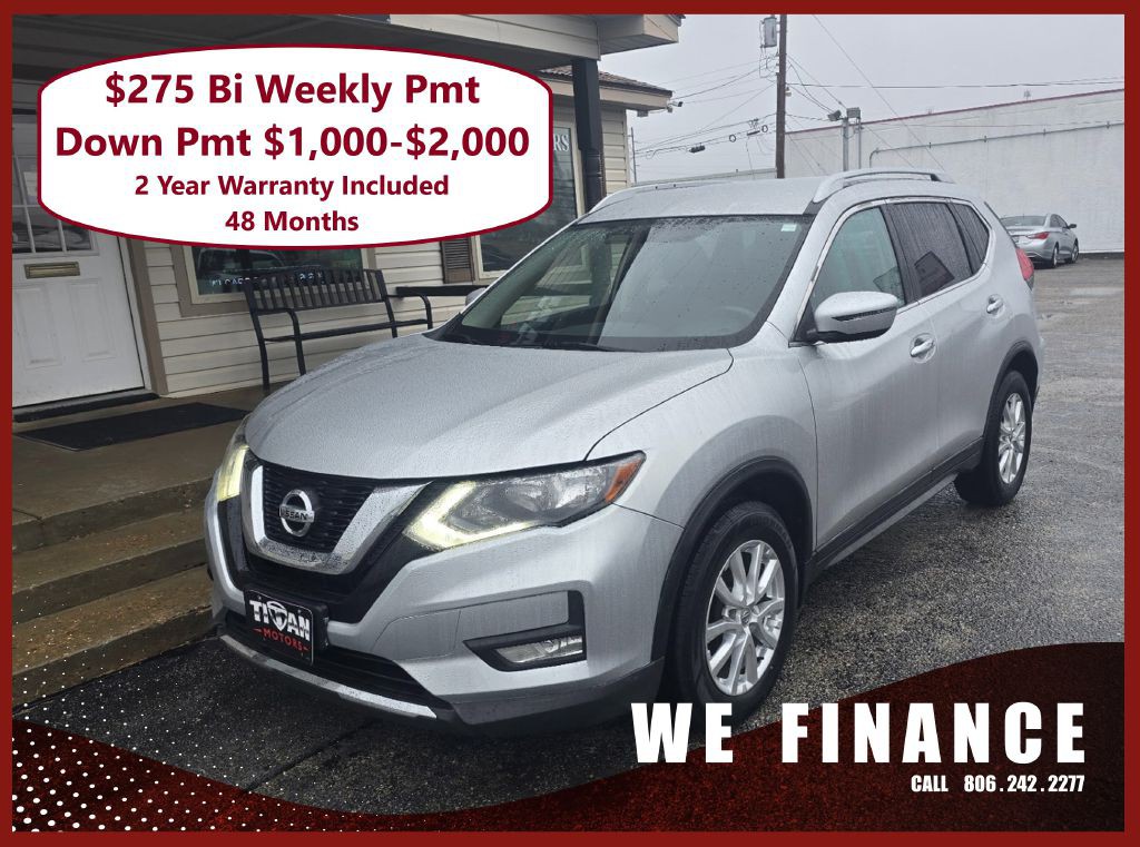 2017 Nissan Rogue Image 1