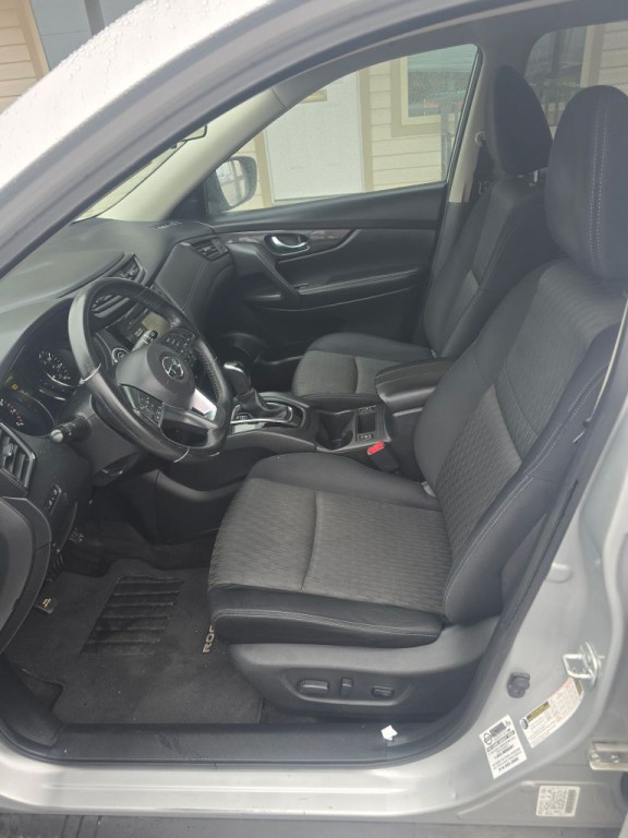 2017 Nissan Rogue Image 4