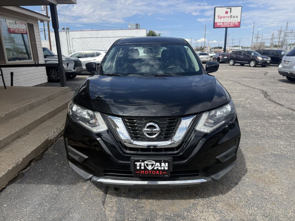 2017 Nissan Rogue Image 2